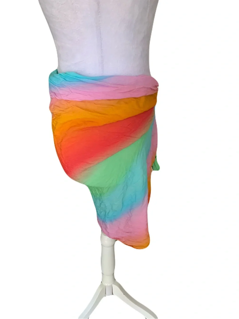 NWT Dippin Daisys Medium Nomad Sarong Aura Rainbow Ombre Beach Swim Cover-Up